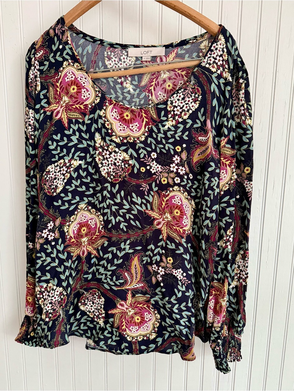 LOFT Floral Long-Sleeve Blouse Size M